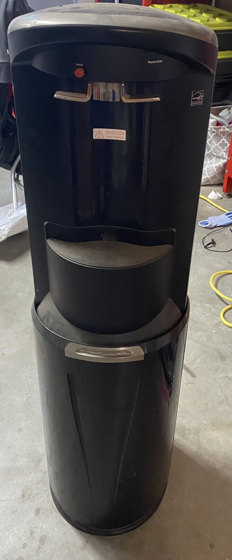 Water Cooler/heater Dispenser