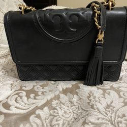 Tory Burch  Fleming Soft Medium Wallet And Fleming Convertible Shoulder Bag