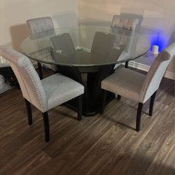 Dining Table and Chair