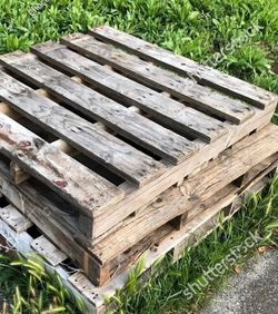 Two free pallets