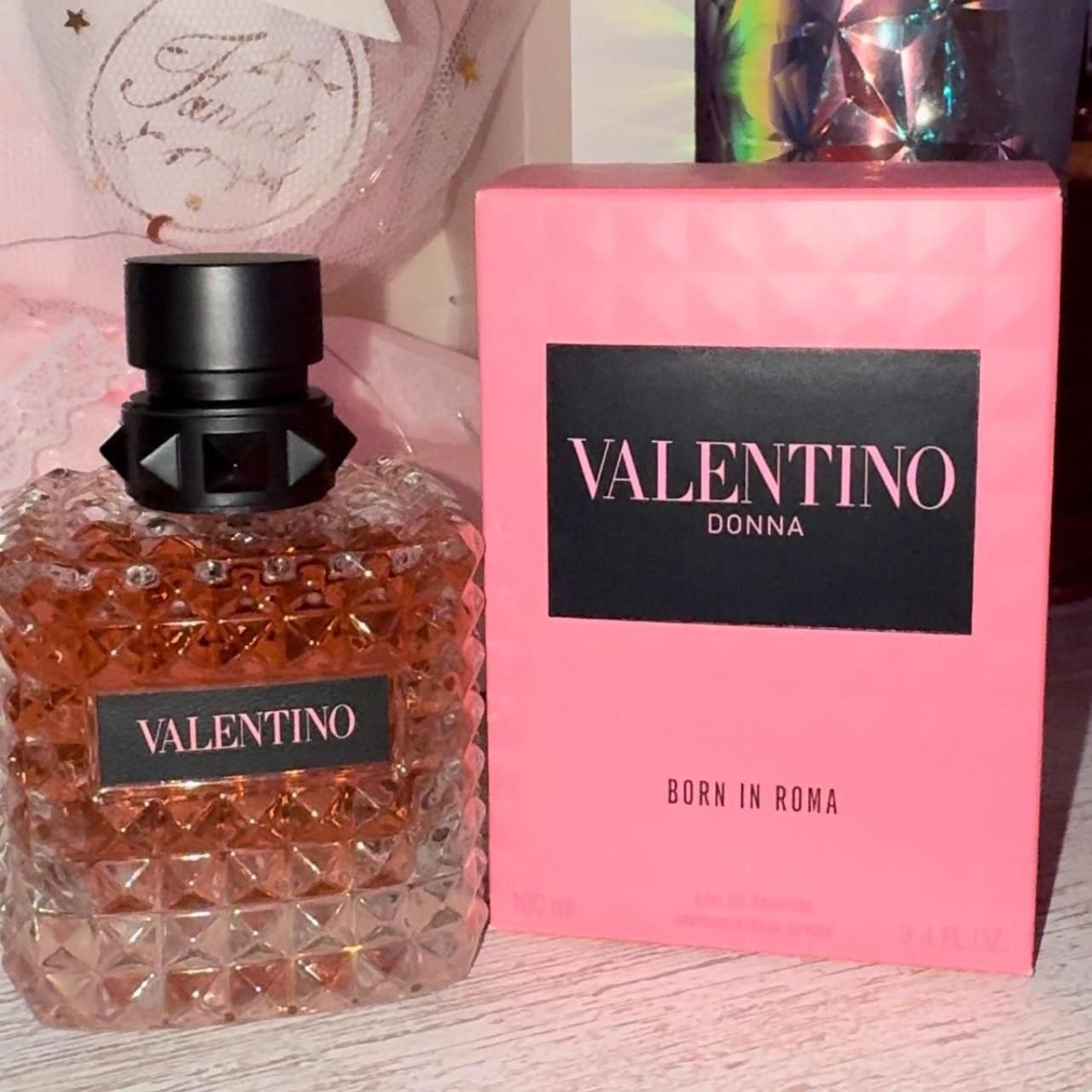 Valentino Donna Born In Roma Eau de Parfum with Bourbon Vanilla & Jasmine