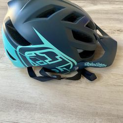 Troy Lee Designs Helmet 