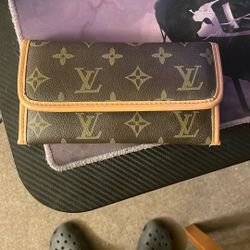 louis v wallet 