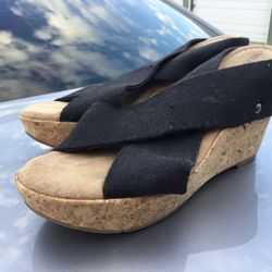 Cute Casual Wedges Sz 6.5