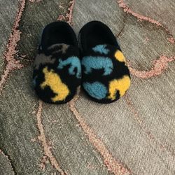 Toddler slippers 