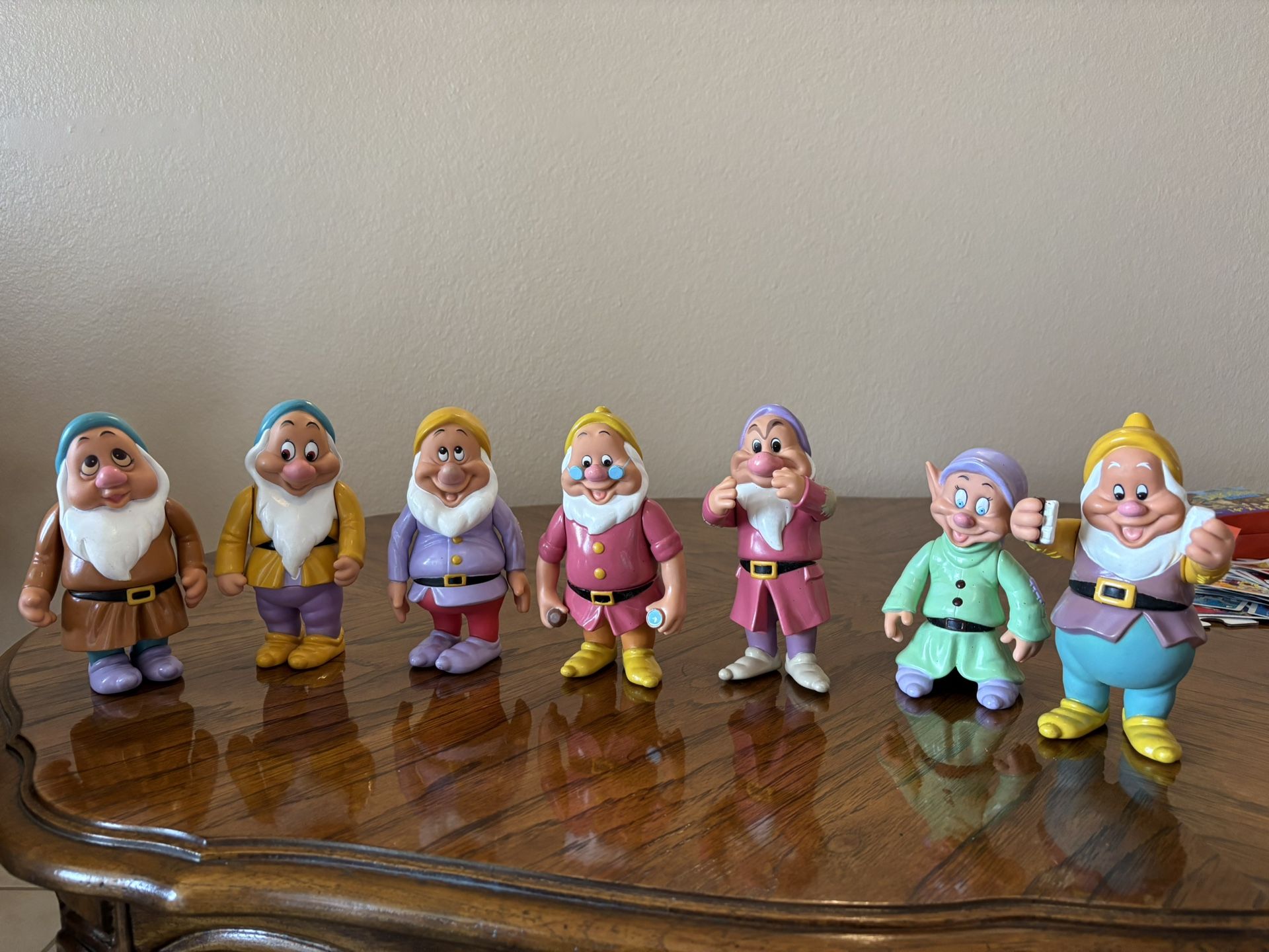 Disney Thailand 7 Dwarfs Antiques 