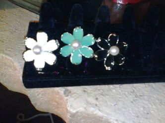 Daisy's rings