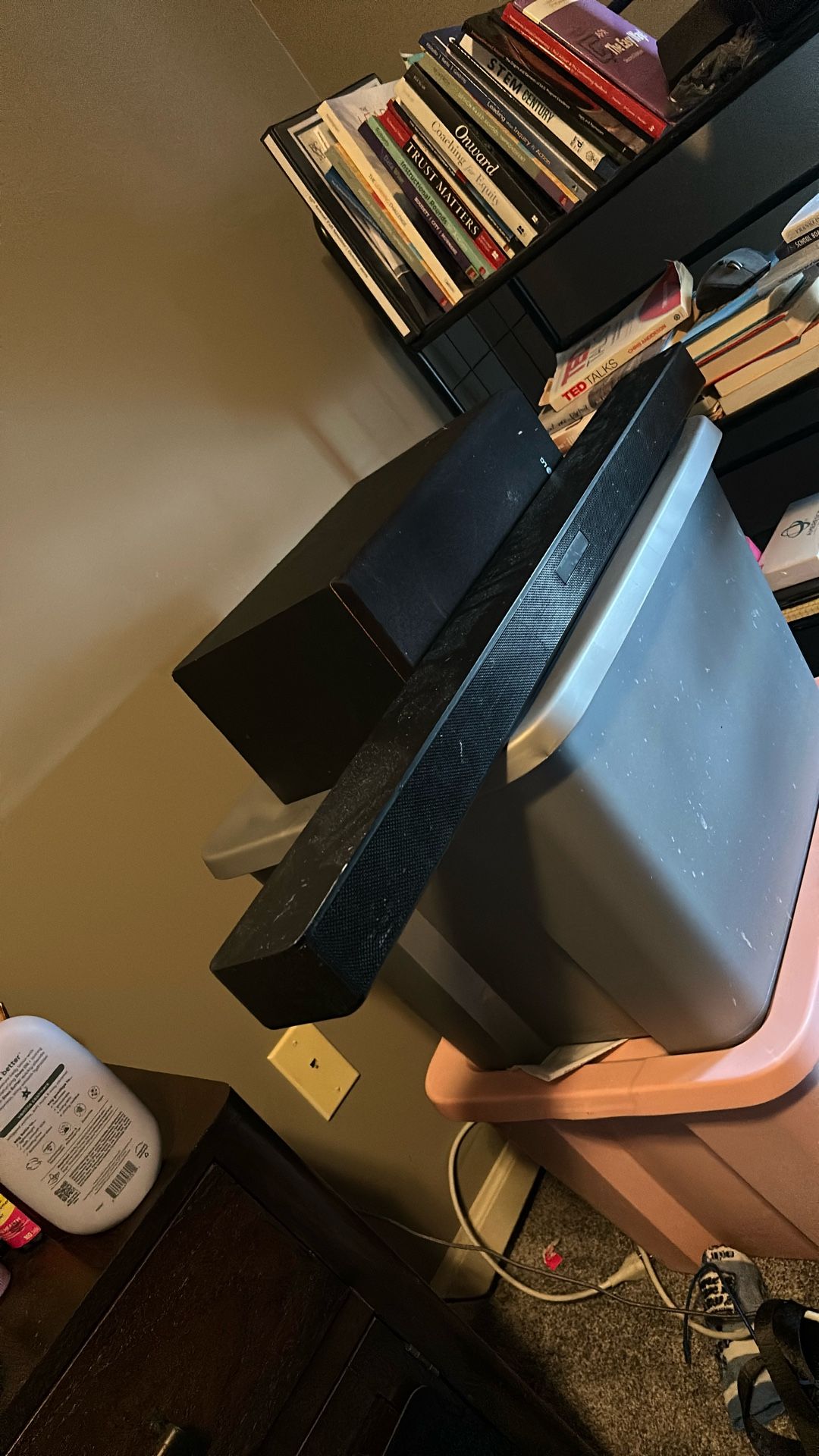 LG SOUNDBAR W. SUBWOOFER