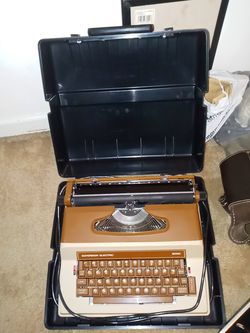 Sovereign Electric 9000 Electric Typewriter