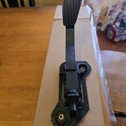 Pedal with Position Sensor For Sale For 2021 Silverado 2500 Hd