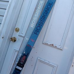 ROSSIGNOL SKIS $80