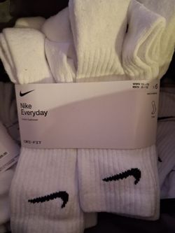Nike Everyday Dri-Fit socks