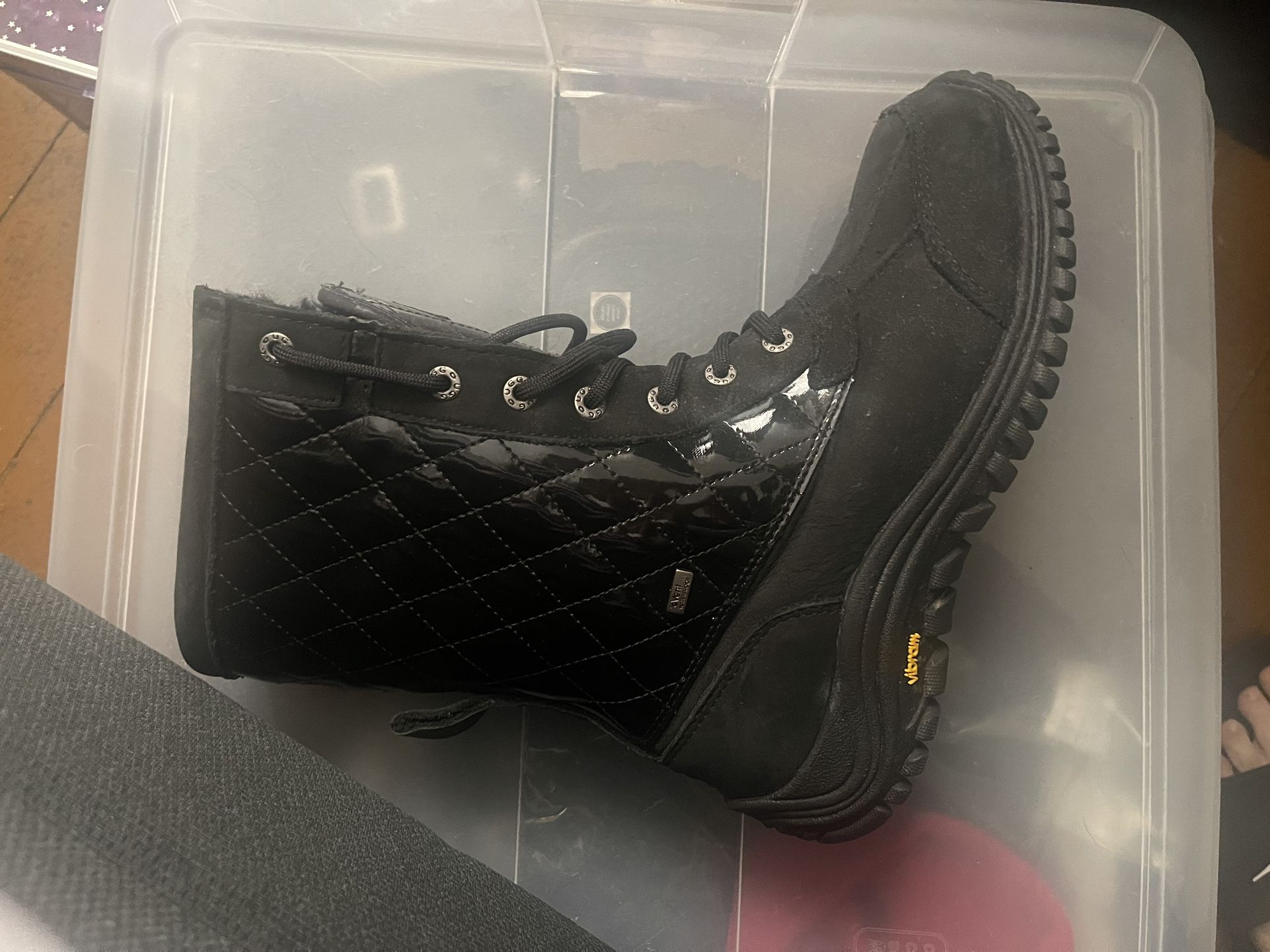 Uggs Snow Boots Size9