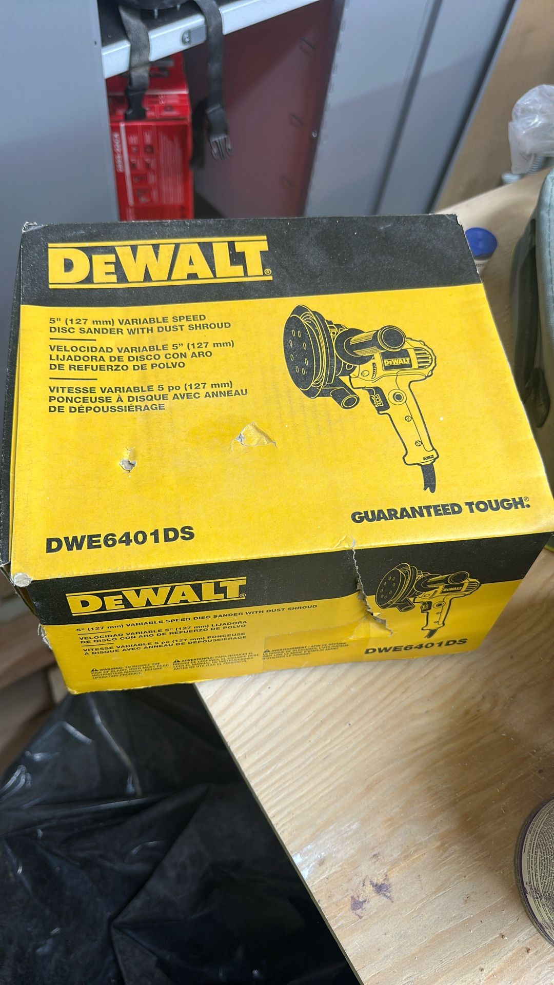 New in Box: Dewalt DWE6401DS (local Pickup Only)