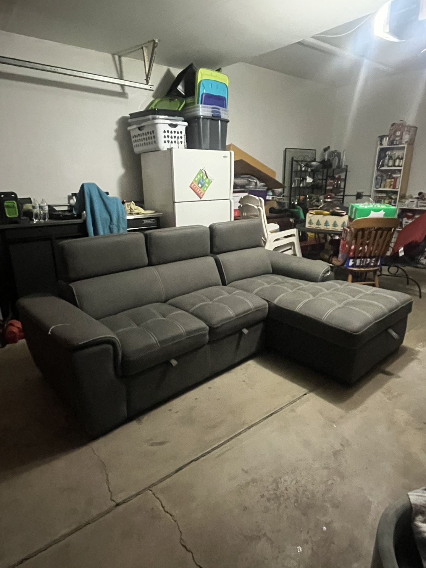 Sectional Pull Out Couch with Storage and Headrests