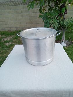Used Aluminum high capacity cooking such as tamales or seafood