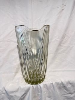 Vintage E.O Brody Crystal vase