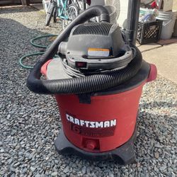 16 Gallon Shop Vac In Great Condition 