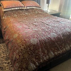 Queen bed solid wood with 4 drawers storage , include mattress covers night stand and pillows