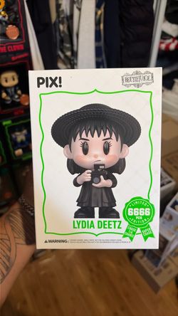 PIX! Beetlejuice Lydia Deetz Limited Edition Figure