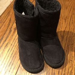 Black Boots Size 5T
