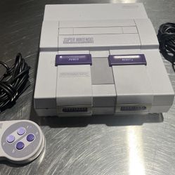 Original Super Nintendo (SNES) Console With 1 Controller & Game+ Power Cord/ RF Cord- Works