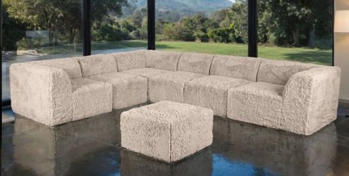 Brand New Super Plush Taupe Compressed Foam Modular Design Sectional Sofa w Ottoman
