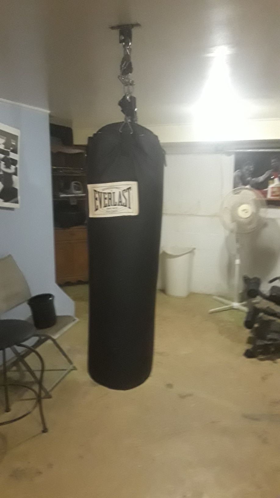 70 lbs. Everlast punching bag