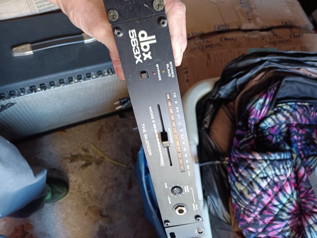 Dbx 563 The Silencer