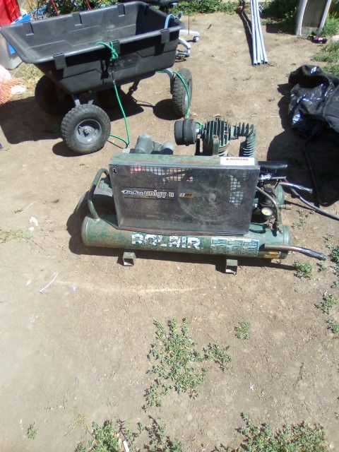 ROL-AIR 6820K17D 2 HP TWIN TANK ELECTRIC BELT DRIVE WHEELBARROW AIR COMPRESSOR.
Rolair gives you a heavy duty 2 HP Twin Tank Electric Belt Drive Air