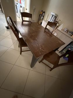 Dinning Table