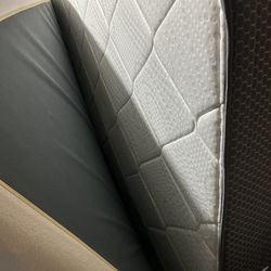 Free Queen Matress Kit