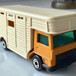 Matchbox Superfast No. 40 Bedford Horse Box Truck Diecast Vintage 1977