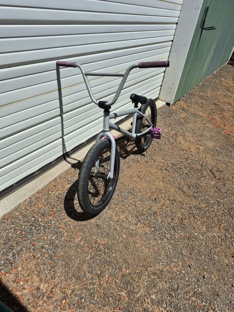 2024 Grey/Purple Verde Cadet BMX