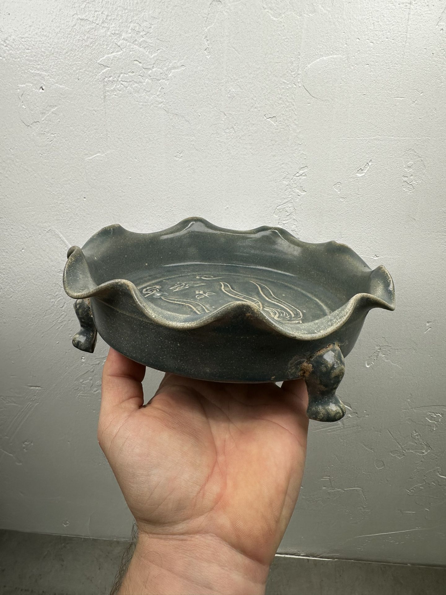 Antique Chinese Song Dynasty Style Phoenix Guan Kiln Nail Foot Brush Washer