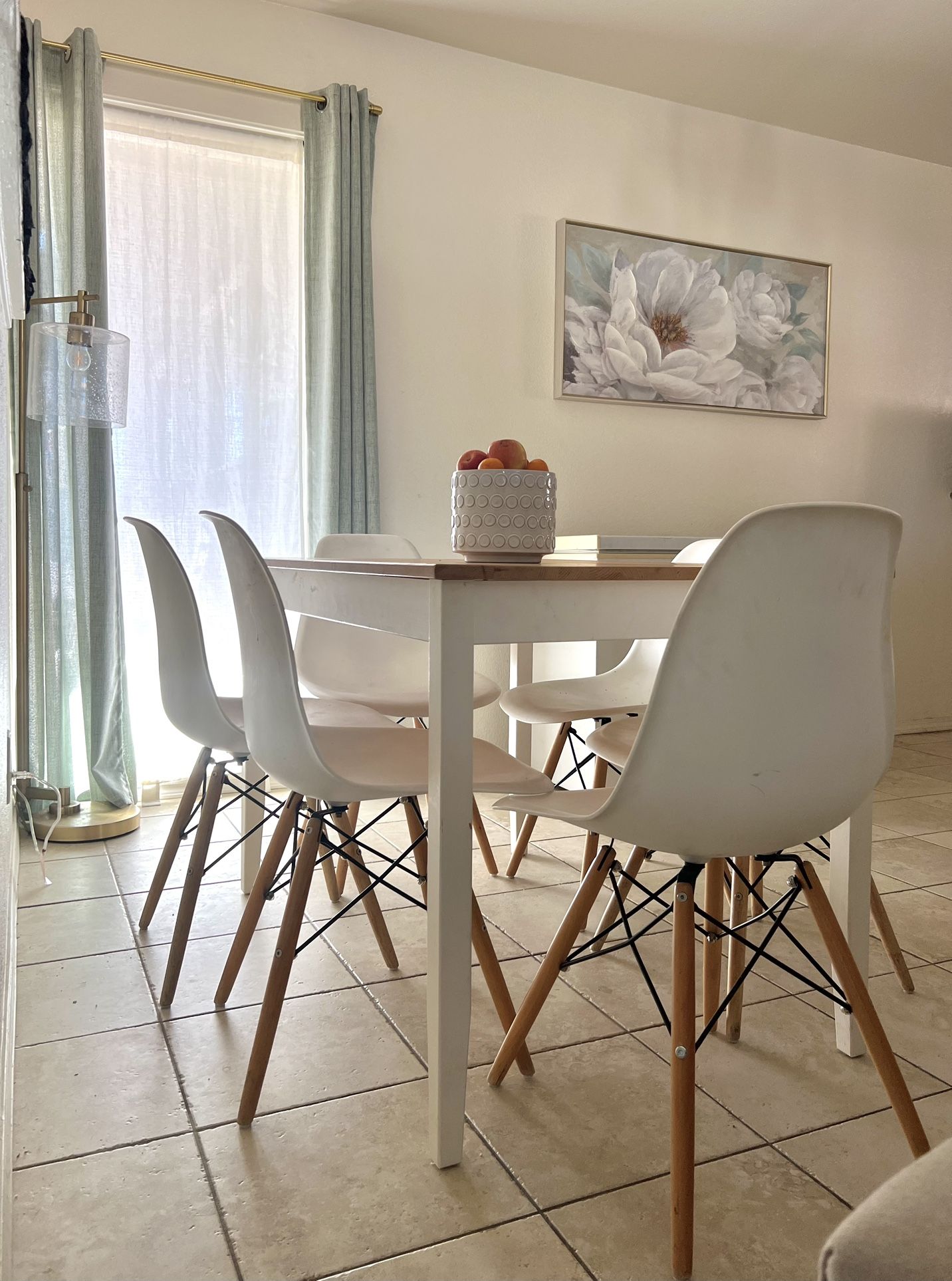 Table & 6 Chairs