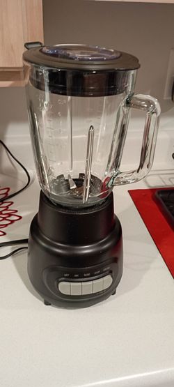 Black Countertop Blender with Glass Jar