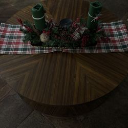 Wooden Circle Spinning Coffee Table 