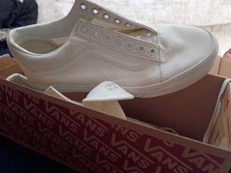 Us women size 9 white leather