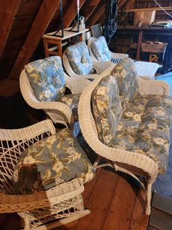 5-Piece White Wicker Patio Furniture Set