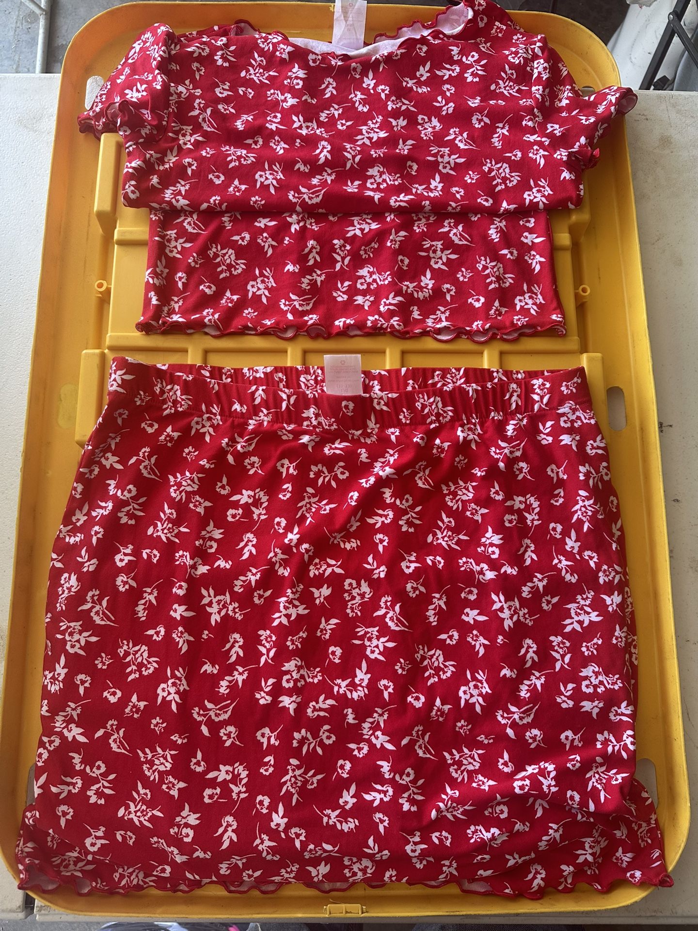 Floral Set Red L Skirt M Top