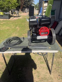 3100 PSI 2.4 GPM Gas Pressure Washer, Engine (50 State), Reliable Residential Cold Water Power Cleaner Good Condition Like New 
