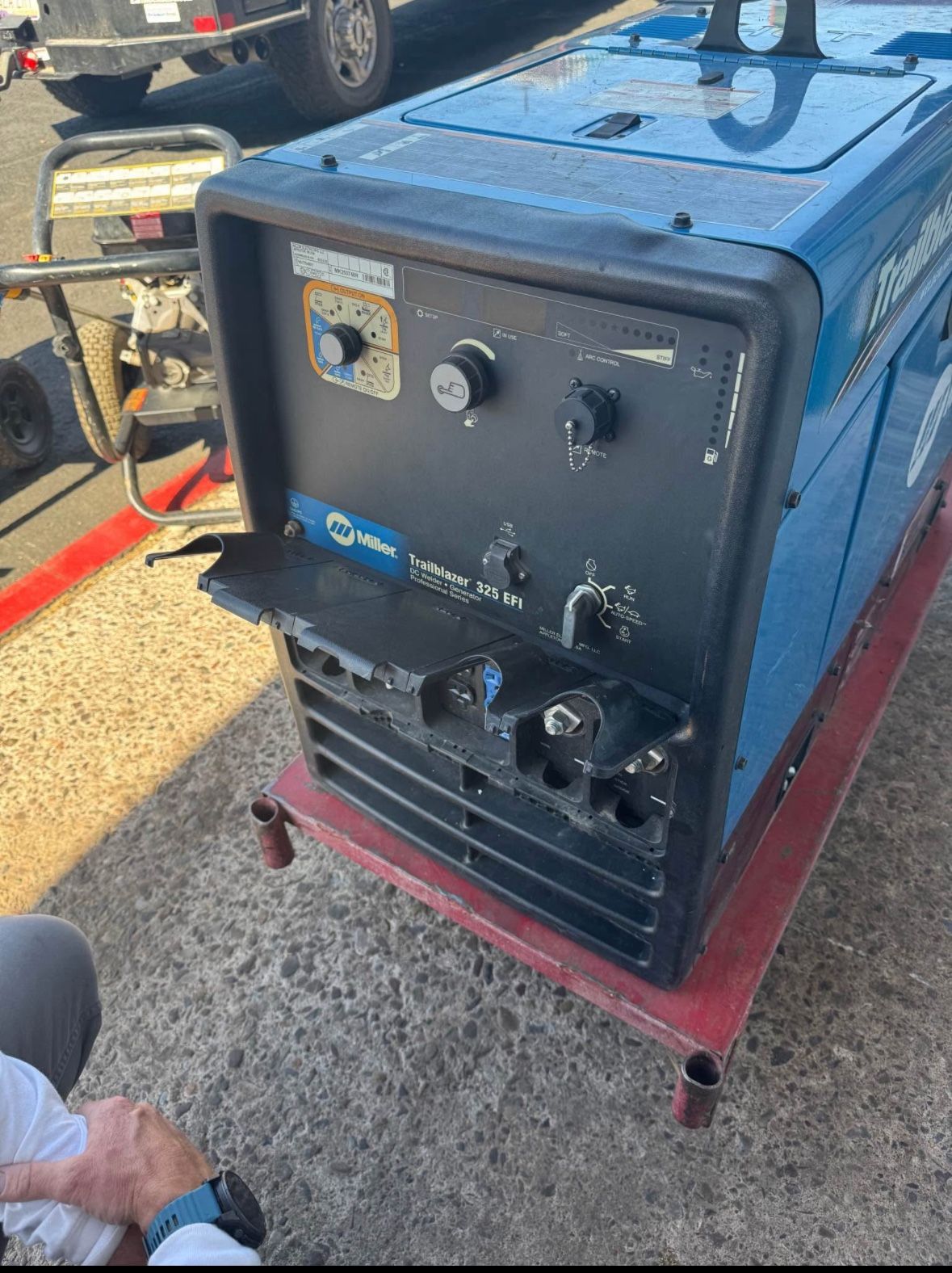 102 Hours Miller Welder 325