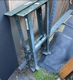 Industrial 500 lb each leg , bench legs 2x pair