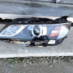 2014-2020 Chevrolet Impala Headlight Xenon Hid (Driver Side) With All The Accessories OEM.