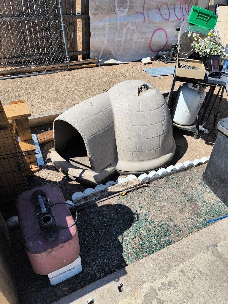 Dog House