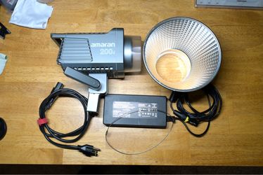 Amaran 200D COB light
