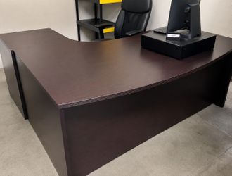 L shaped desk - used