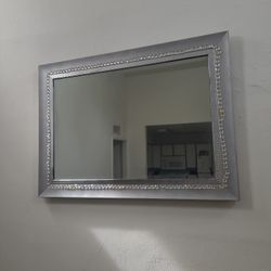 2 Mirrors 