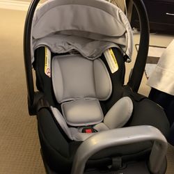 Never Used Britax Willow Small Infant Car Seat